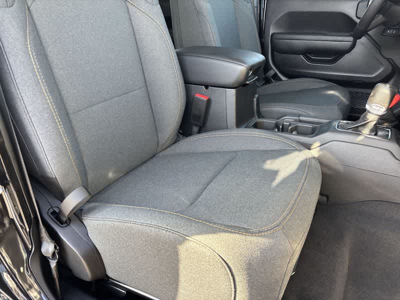 Thumbnail: 2025 Jeep Wrangler - 18