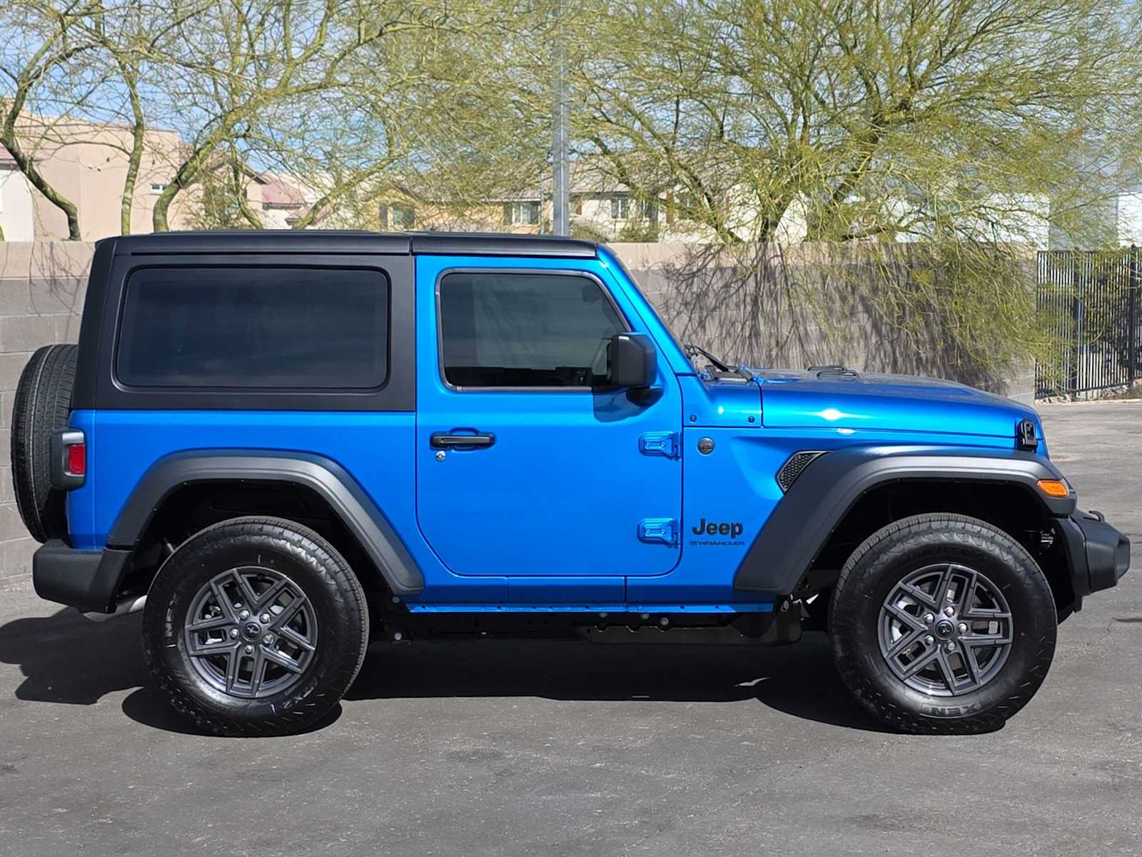 Thumbnail: 2026 Jeep Wrangler - 5