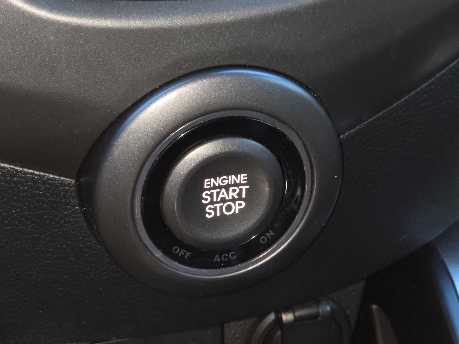 Thumbnail: 2017 Hyundai Veloster - 24