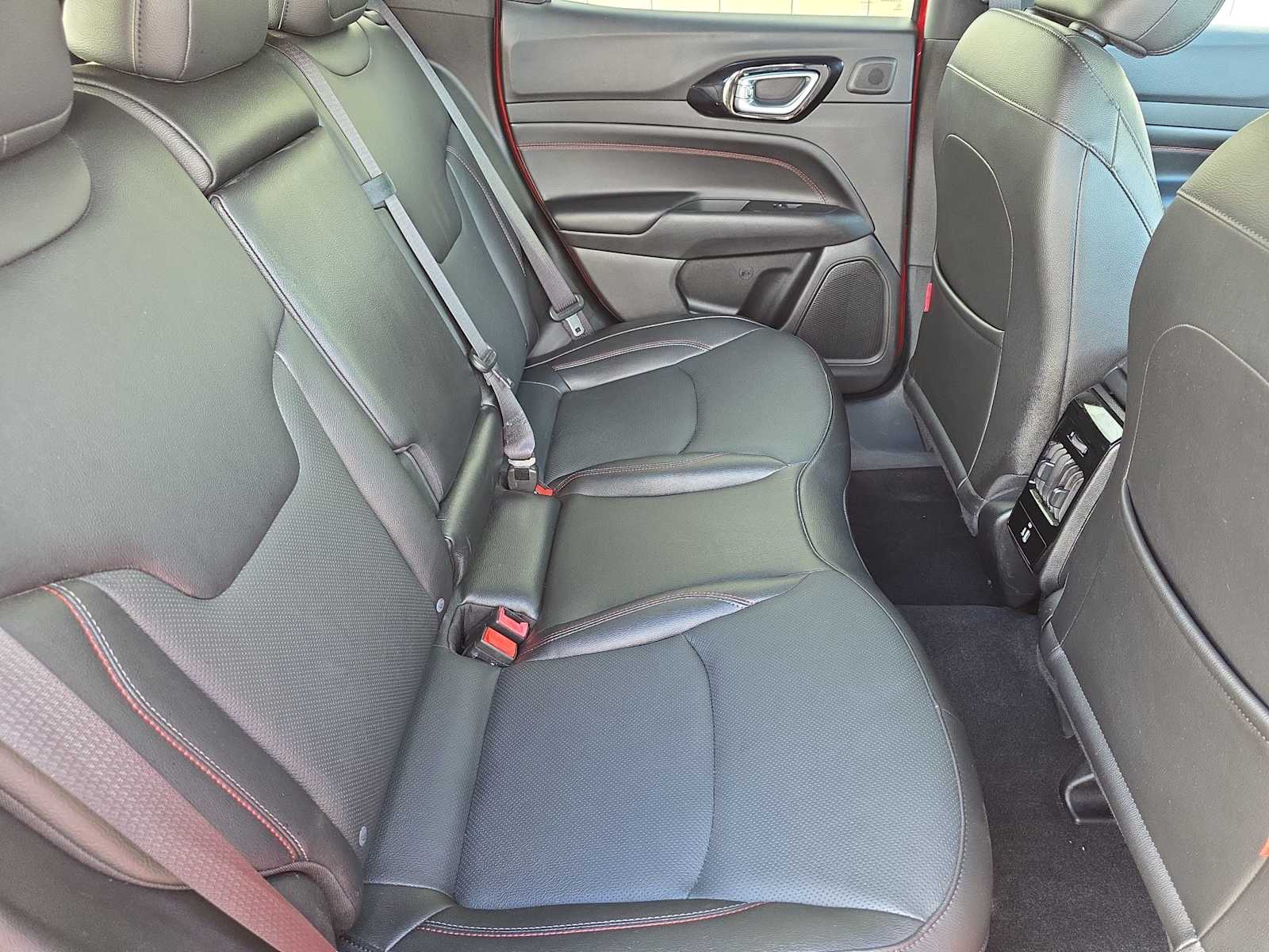 Thumbnail: 2023 Jeep Compass - 17