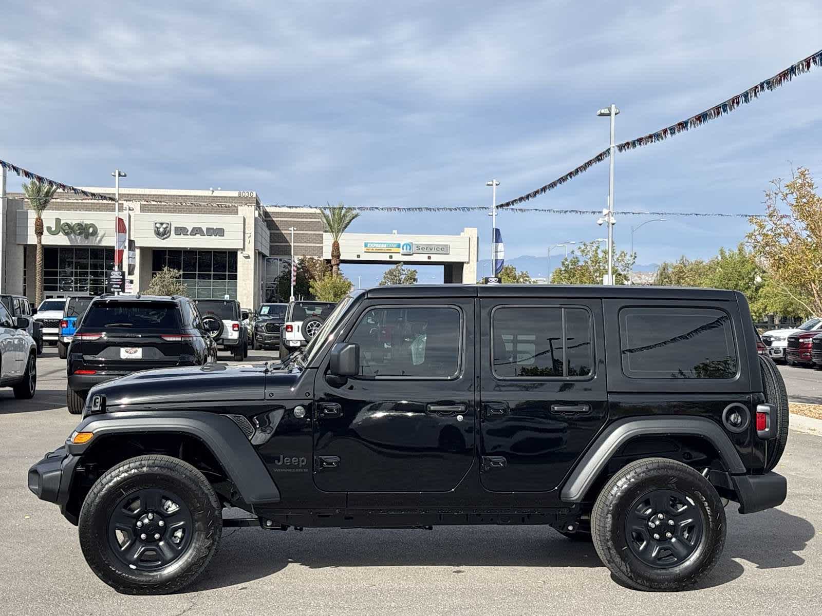 Thumbnail: 2026 Jeep Wrangler - 6