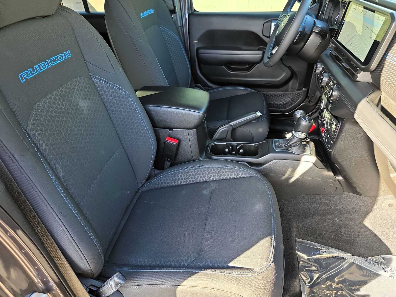 Thumbnail: 2024 Jeep Wrangler - 18