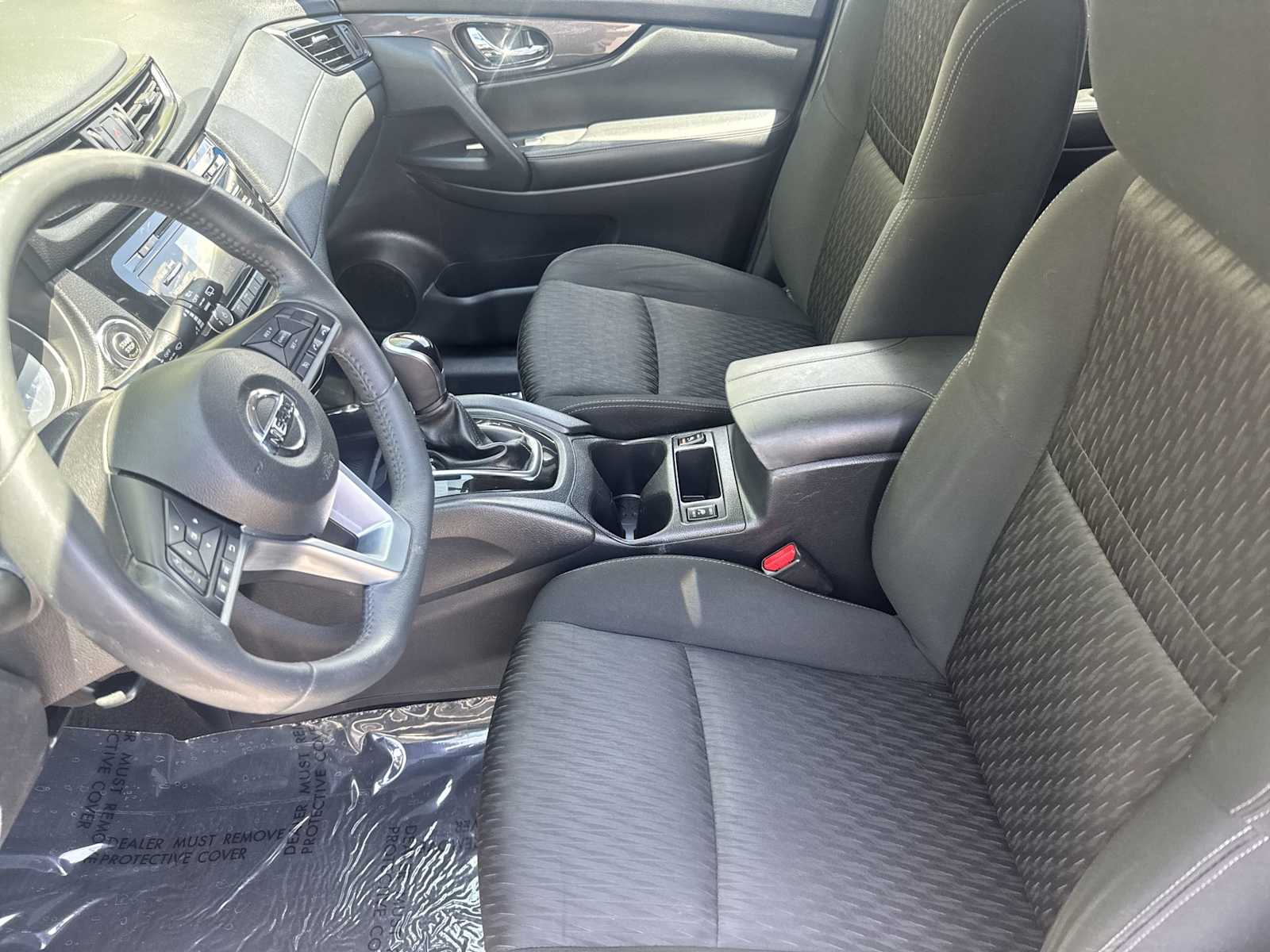 Thumbnail: 2017 Nissan Rogue - 15