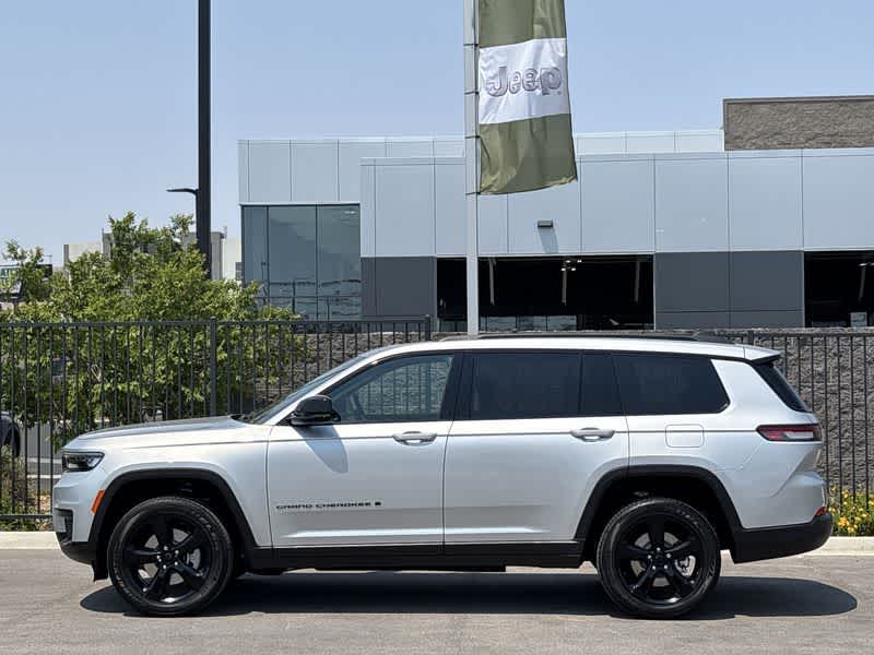 Thumbnail: 2025 Jeep Grand Cherokee L - 5