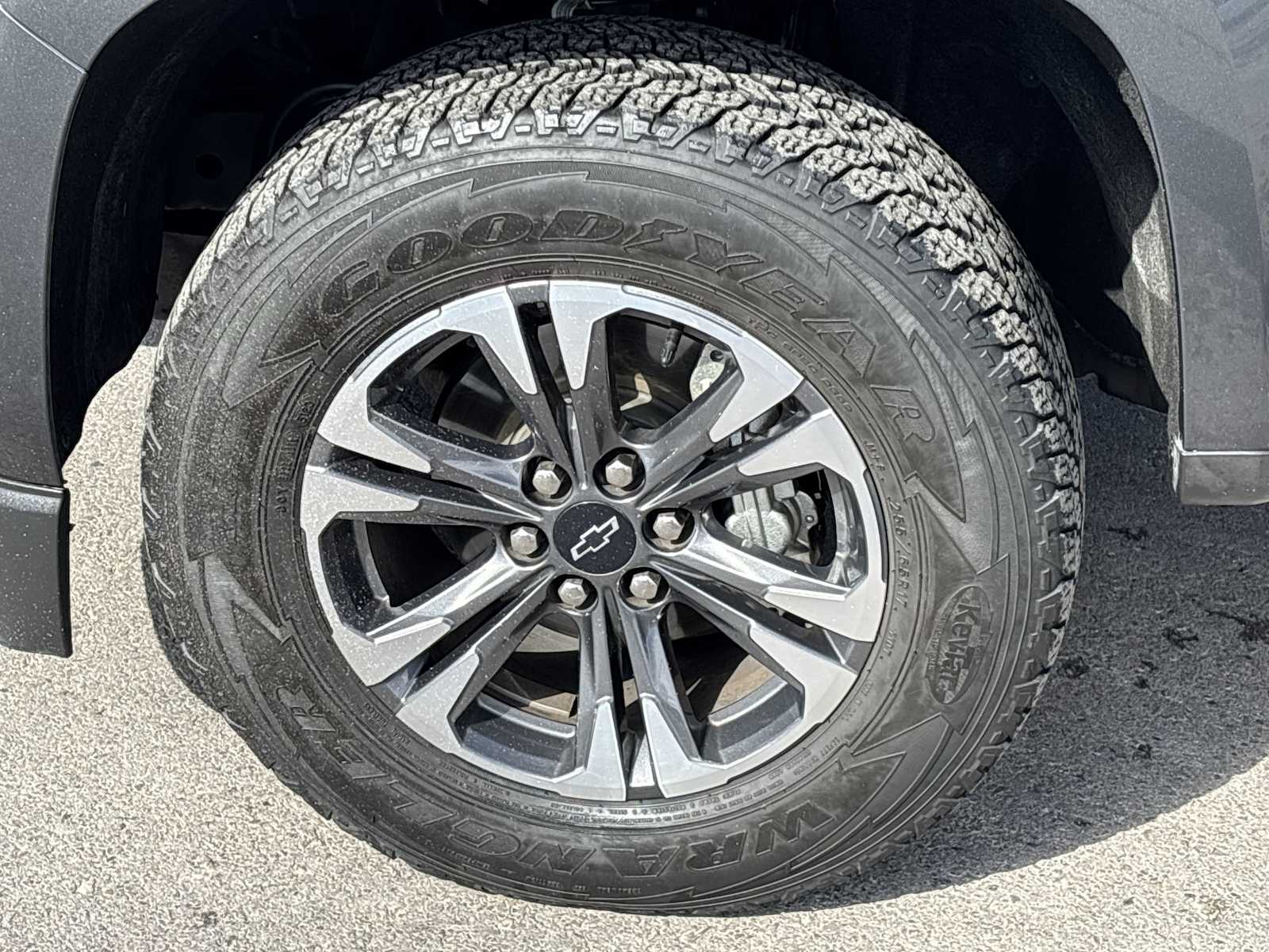 Thumbnail: 2016 Chevrolet Colorado - 12