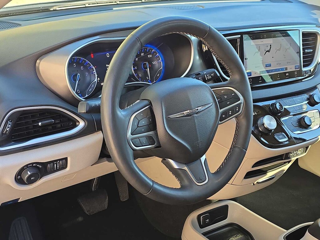 Certified 2024 Chrysler Pacifica Touring L Van