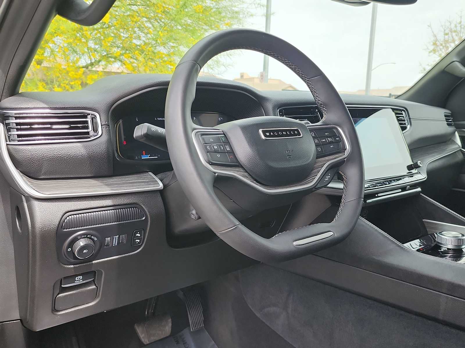 Thumbnail: 2024 Jeep Wagoneer - 2