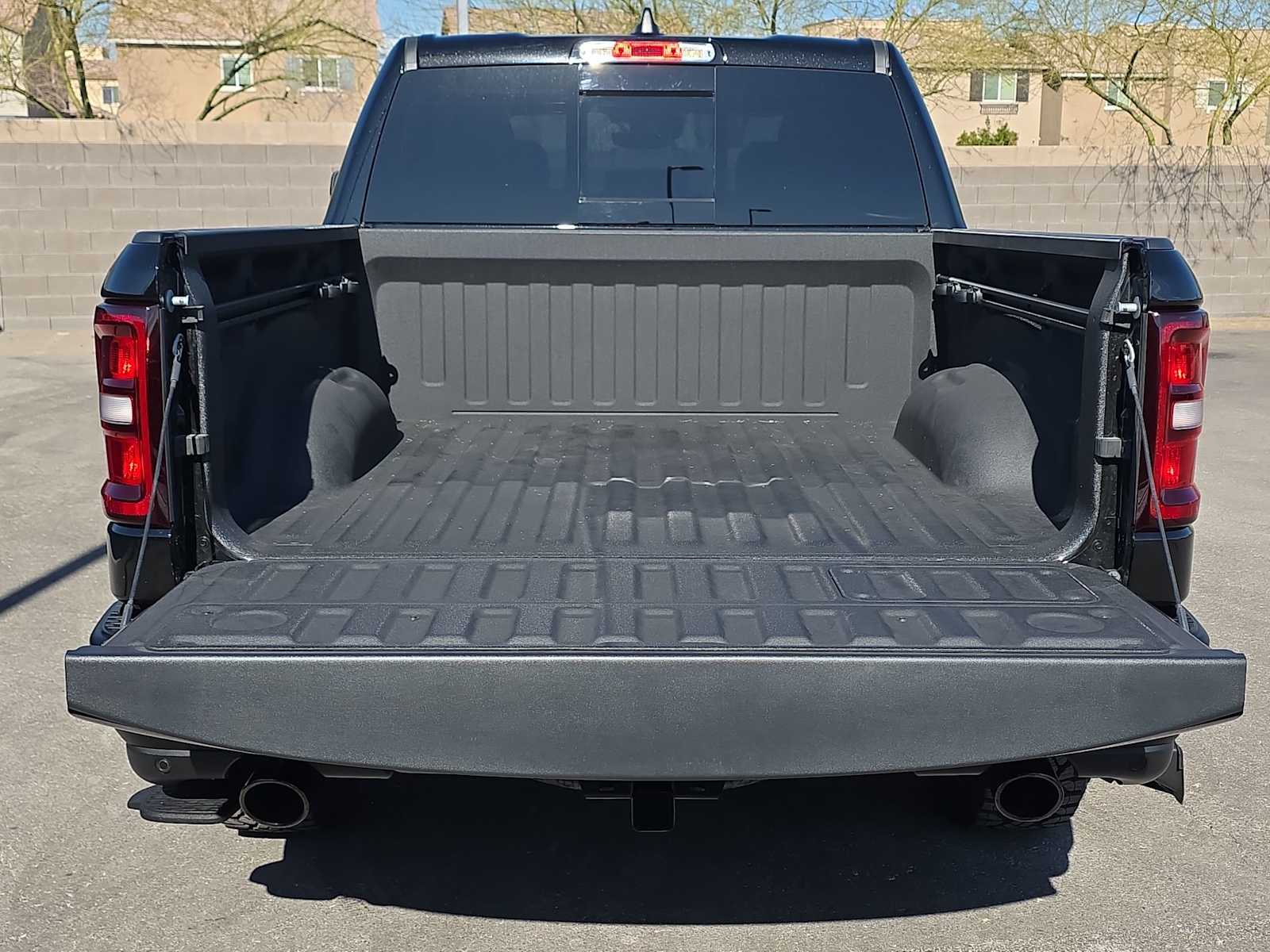 Thumbnail: 2025 RAM 1500 - 22