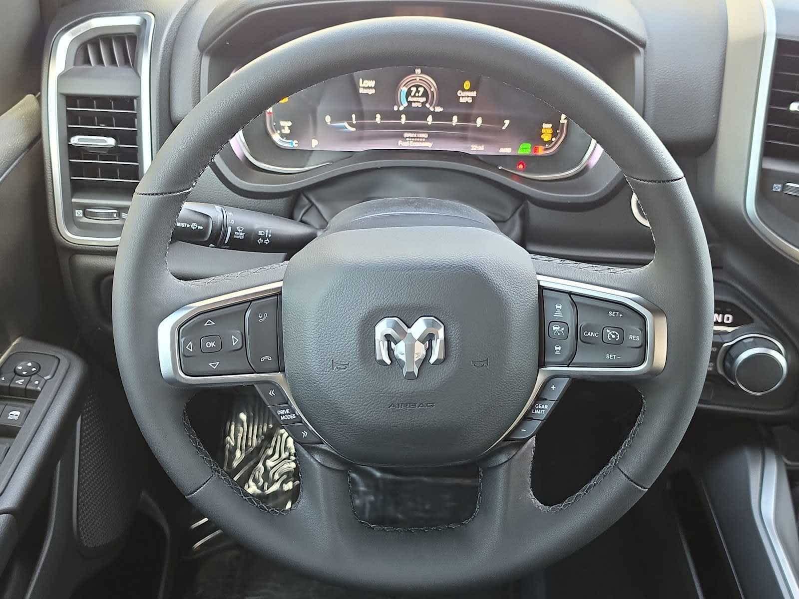 Thumbnail: 2026 RAM 1500 - 32