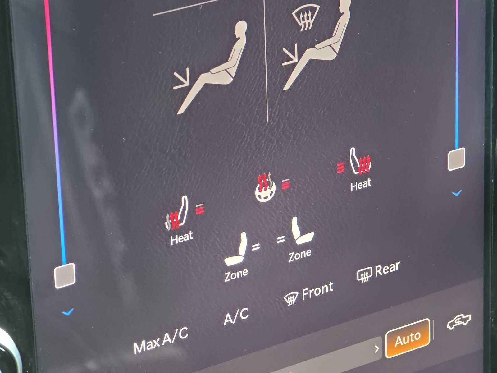 Thumbnail: 2025 RAM 1500 - 28