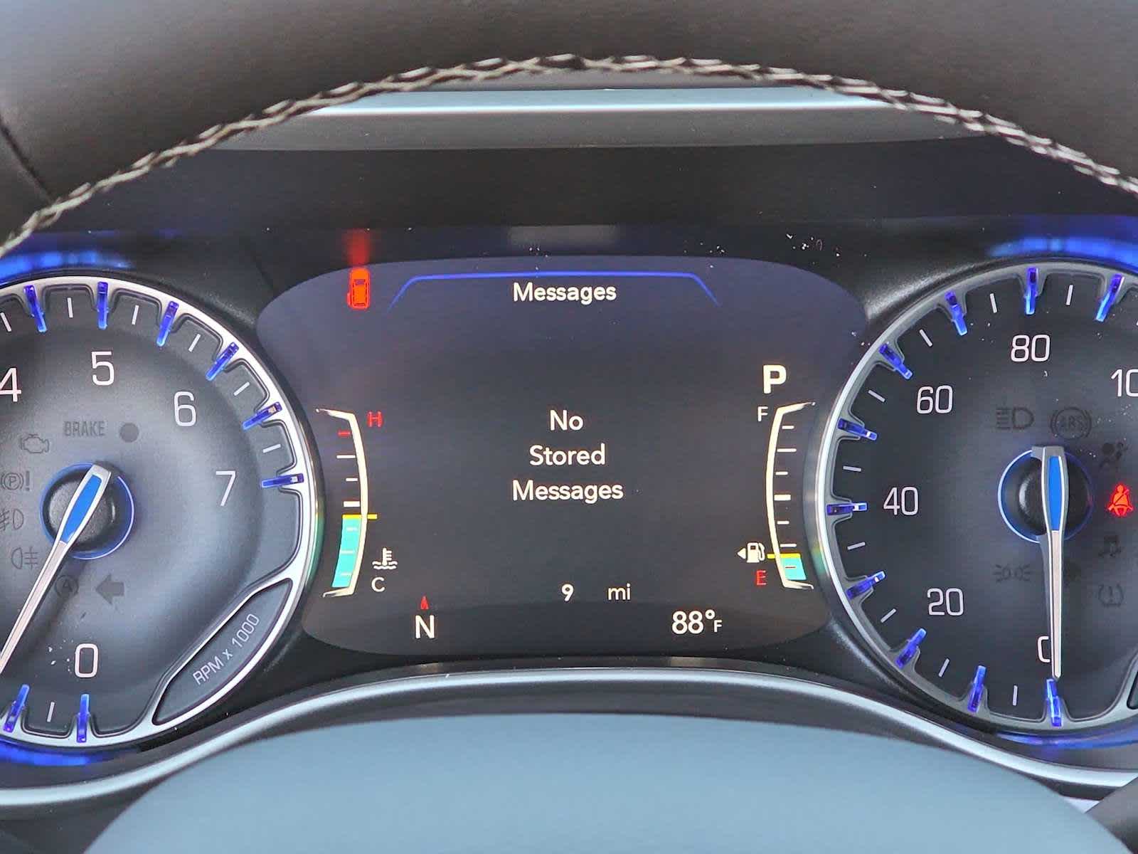 Thumbnail: 2026 Chrysler Voyager - 34