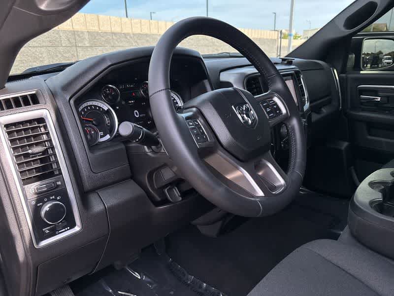 Thumbnail: 2023 RAM 1500 Classic - 10