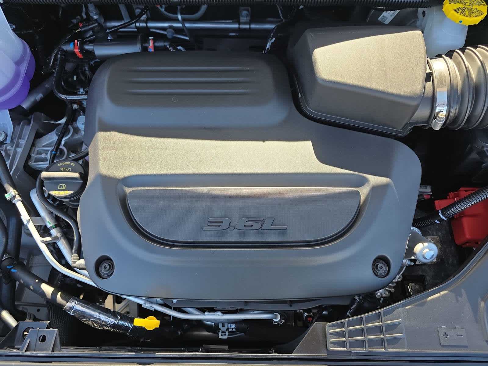 Thumbnail: 2026 Chrysler Voyager - 18