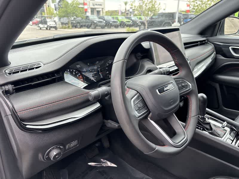 Thumbnail: 2024 Jeep Compass - 10