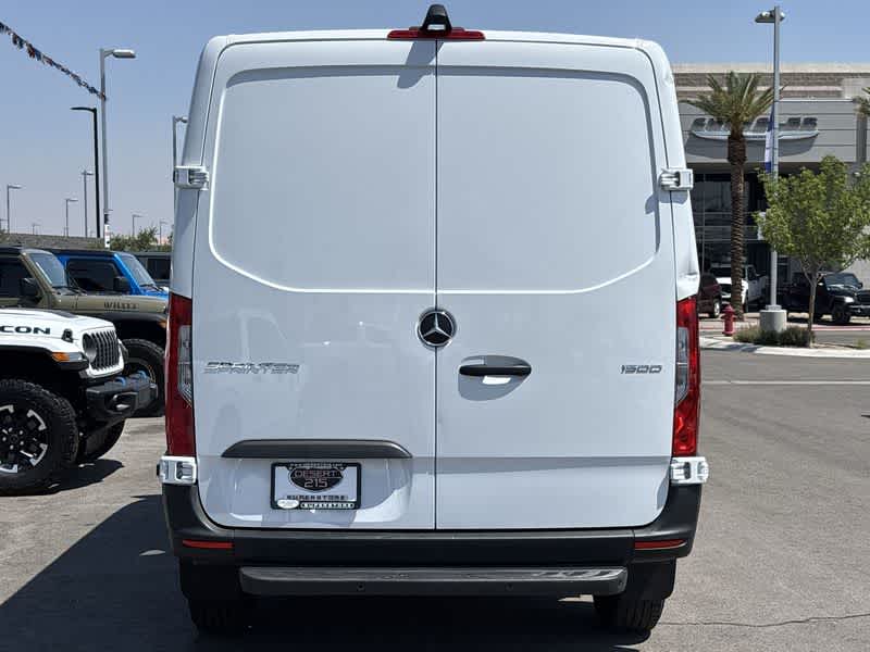 Thumbnail: 2023 Mercedes-Benz Sprinter - 7