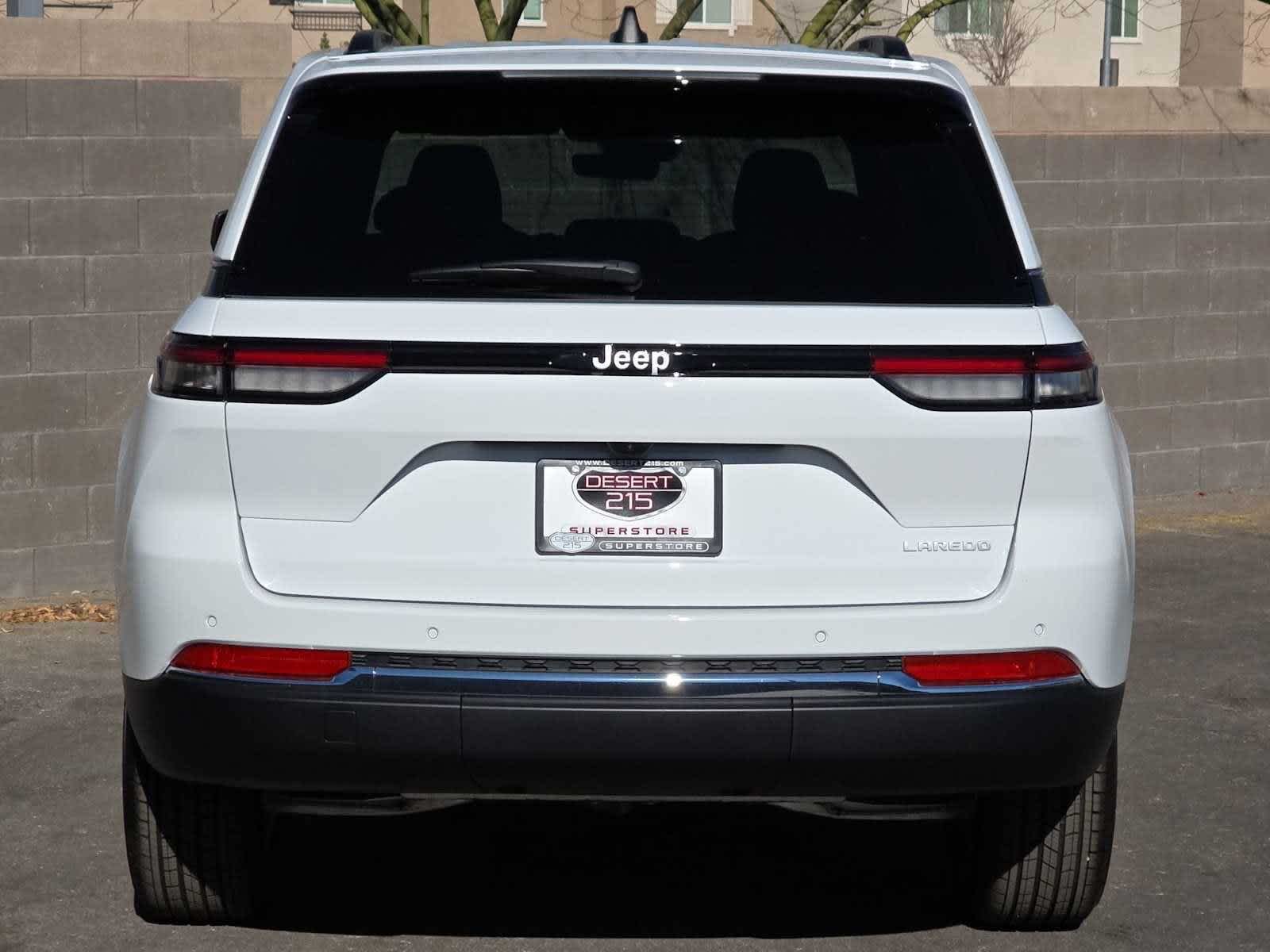 Thumbnail: 2025 Jeep Grand Cherokee - 9