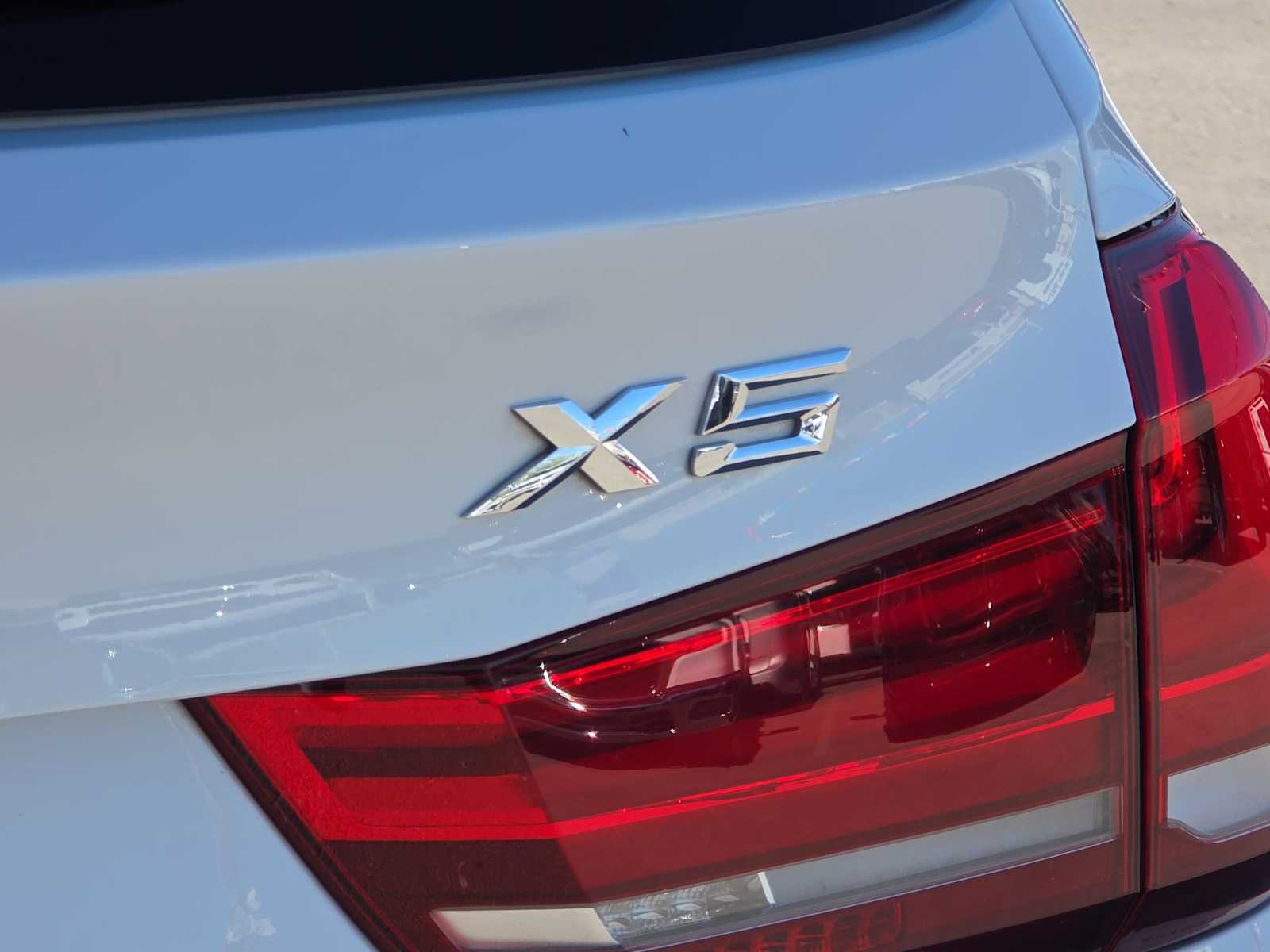 Thumbnail: 2017 BMW X5 - 11