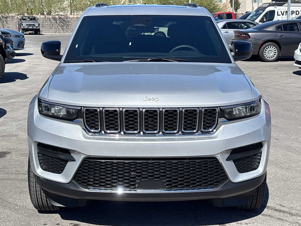 New 2025 Jeep Grand Cherokee Laredo X SUV