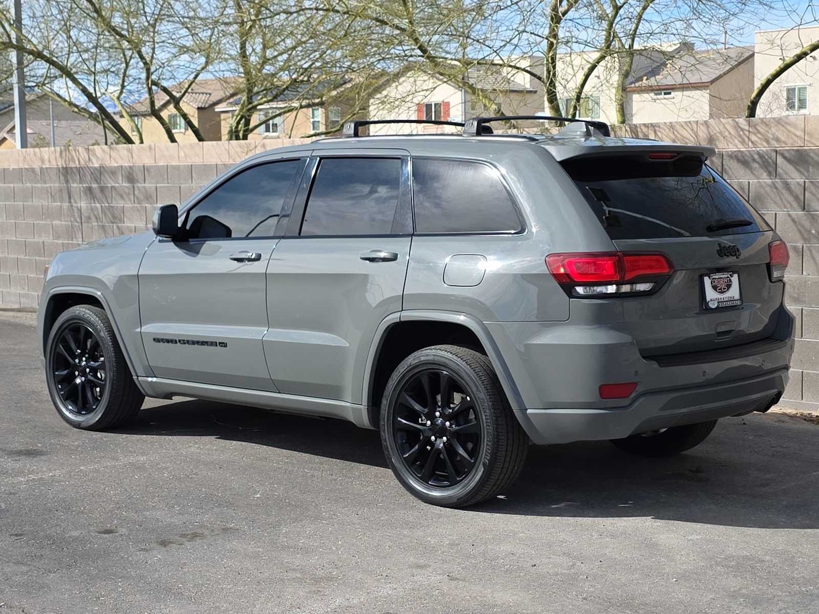 Thumbnail: 2022 Jeep Grand Cherokee - 7