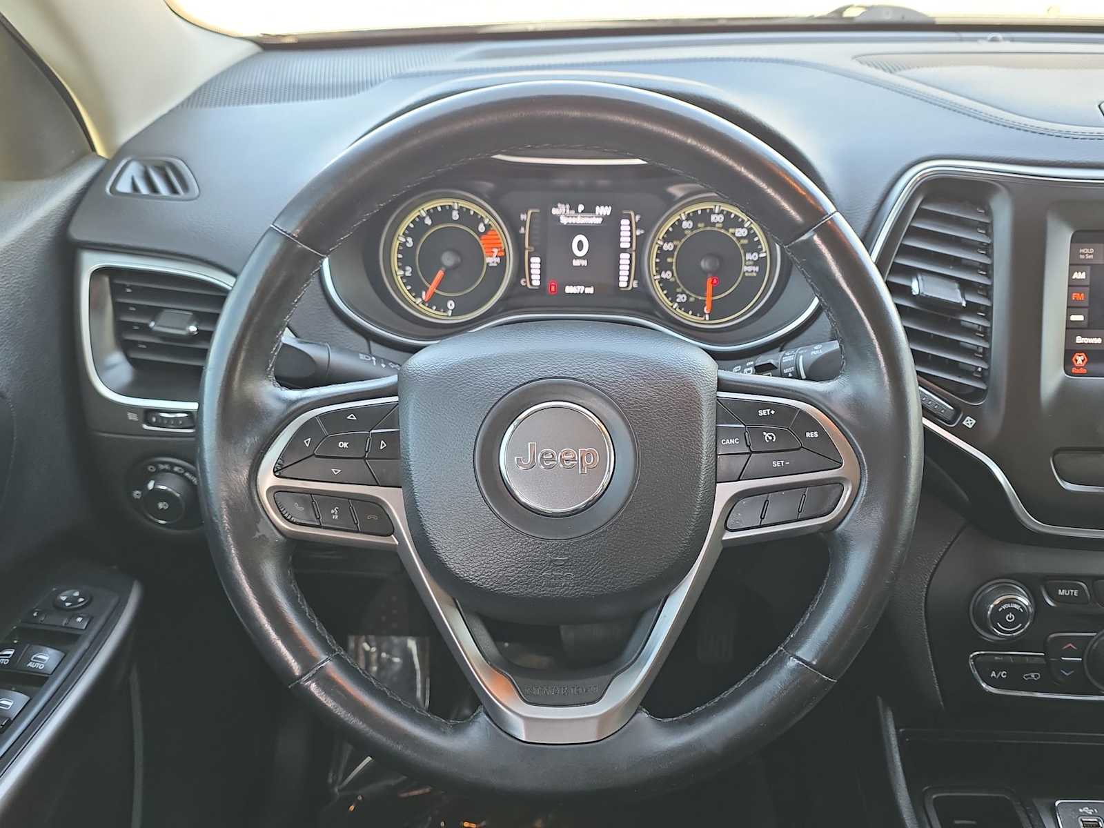 Thumbnail: 2019 Jeep Cherokee - 19