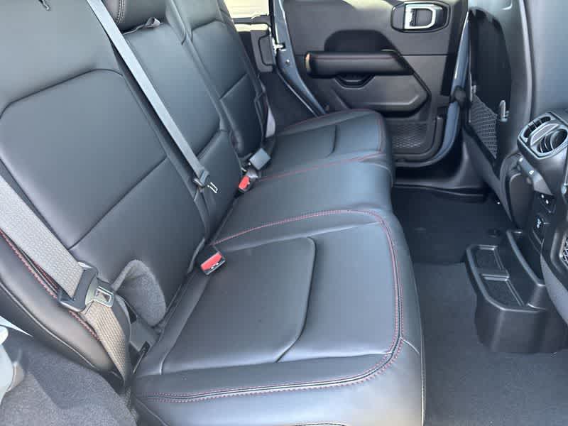 Thumbnail: 2025 Jeep Wrangler - 17