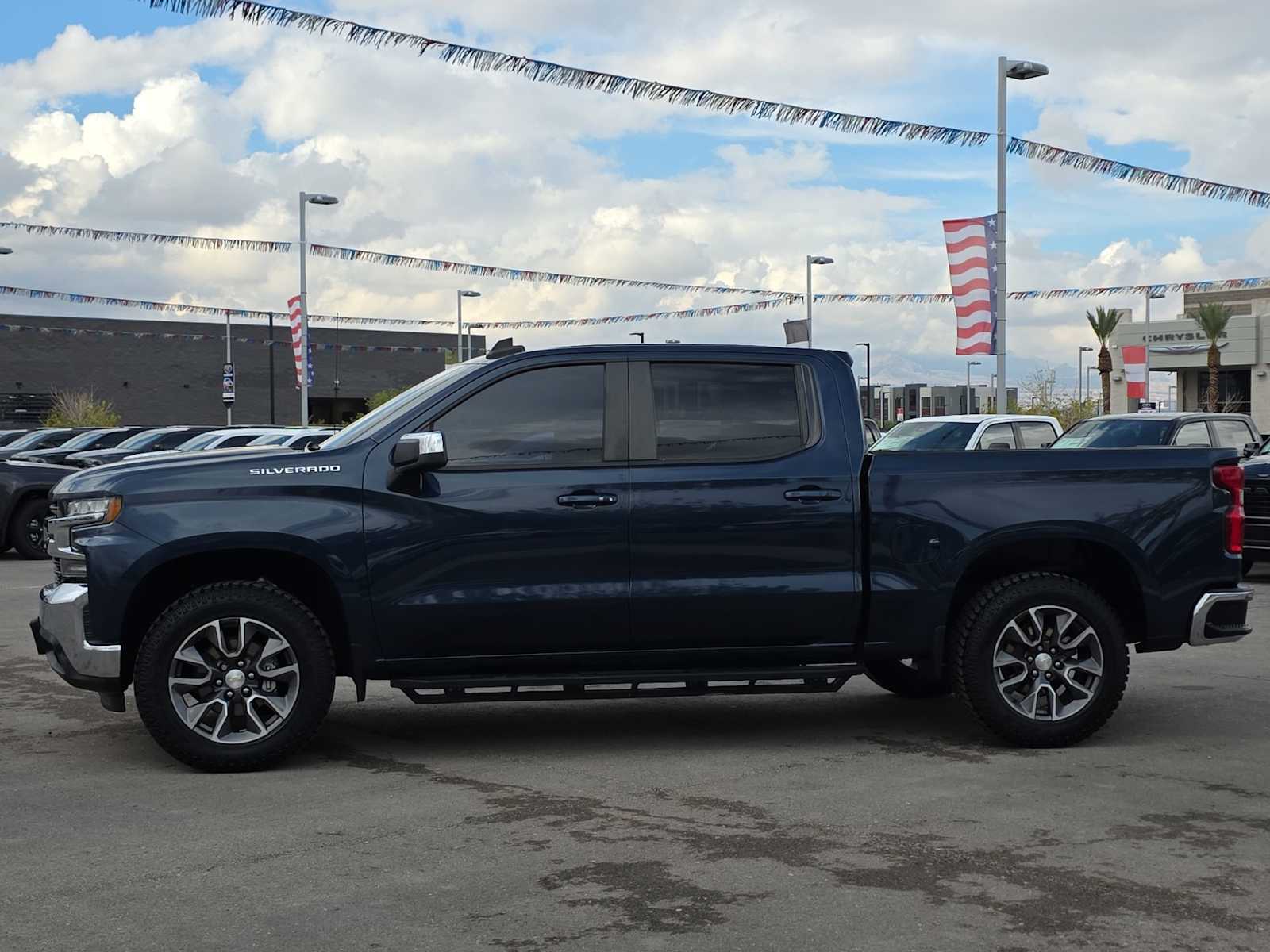 Thumbnail: 2020 Chevrolet Silverado 1500 - 5