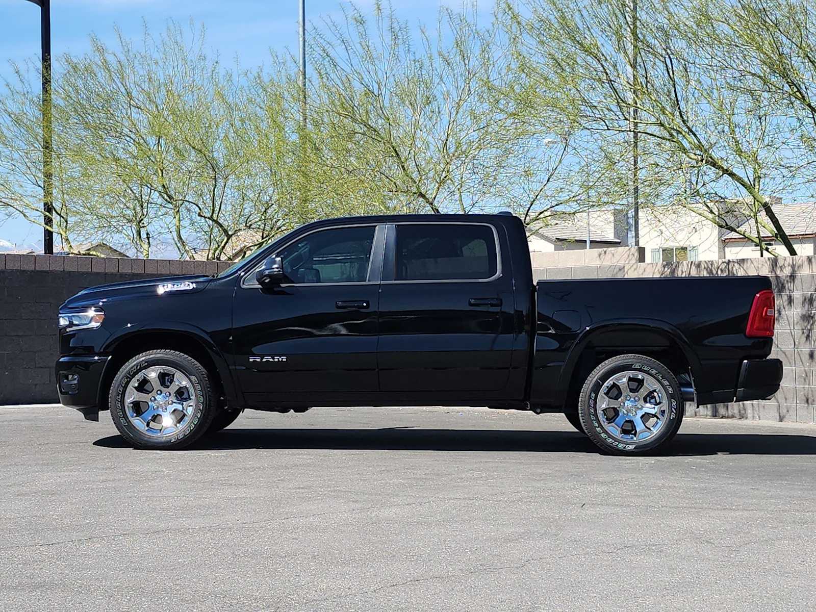 Thumbnail: 2026 RAM 1500 - 6