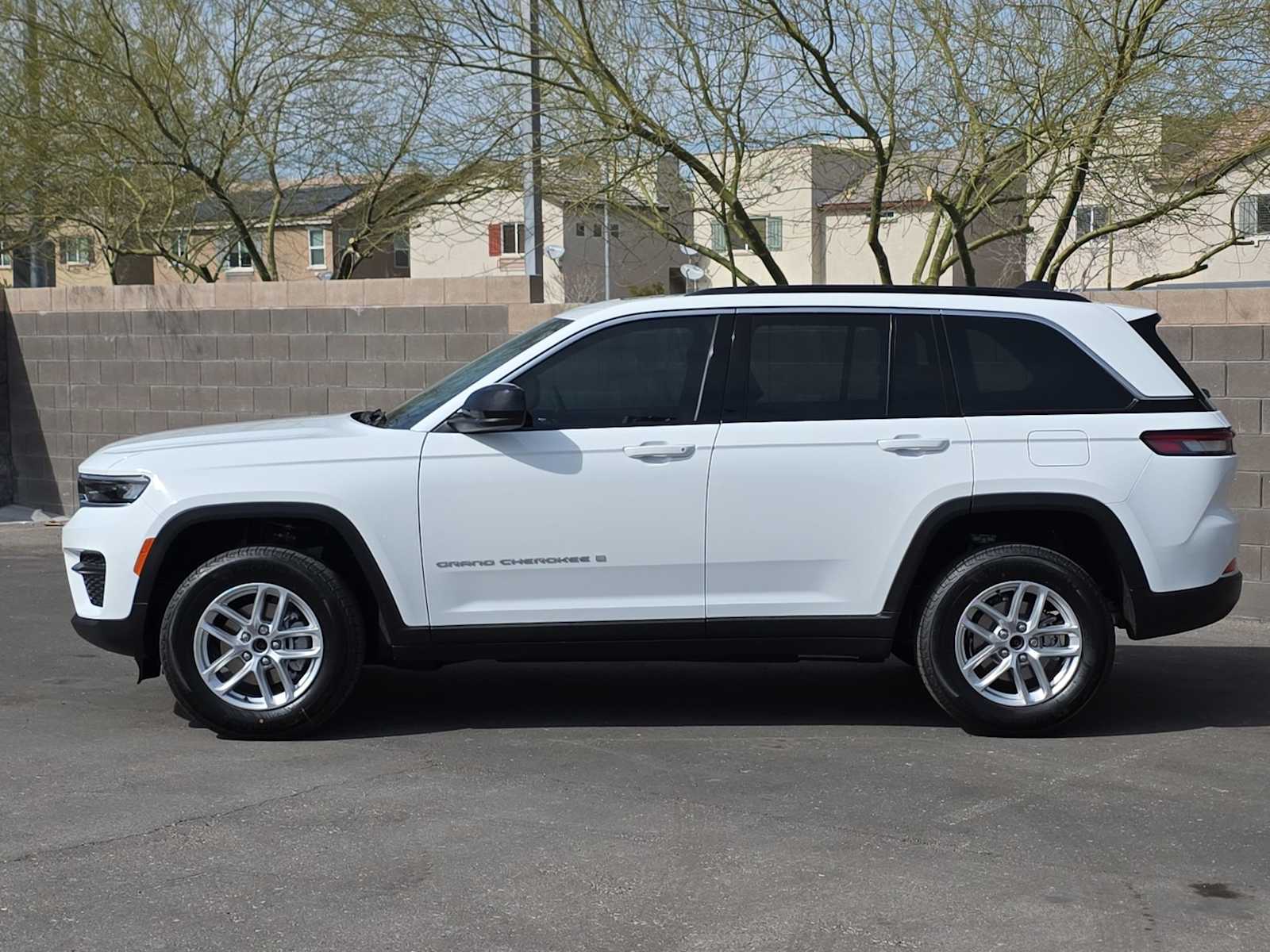 Thumbnail: 2026 Jeep Grand Cherokee - 5