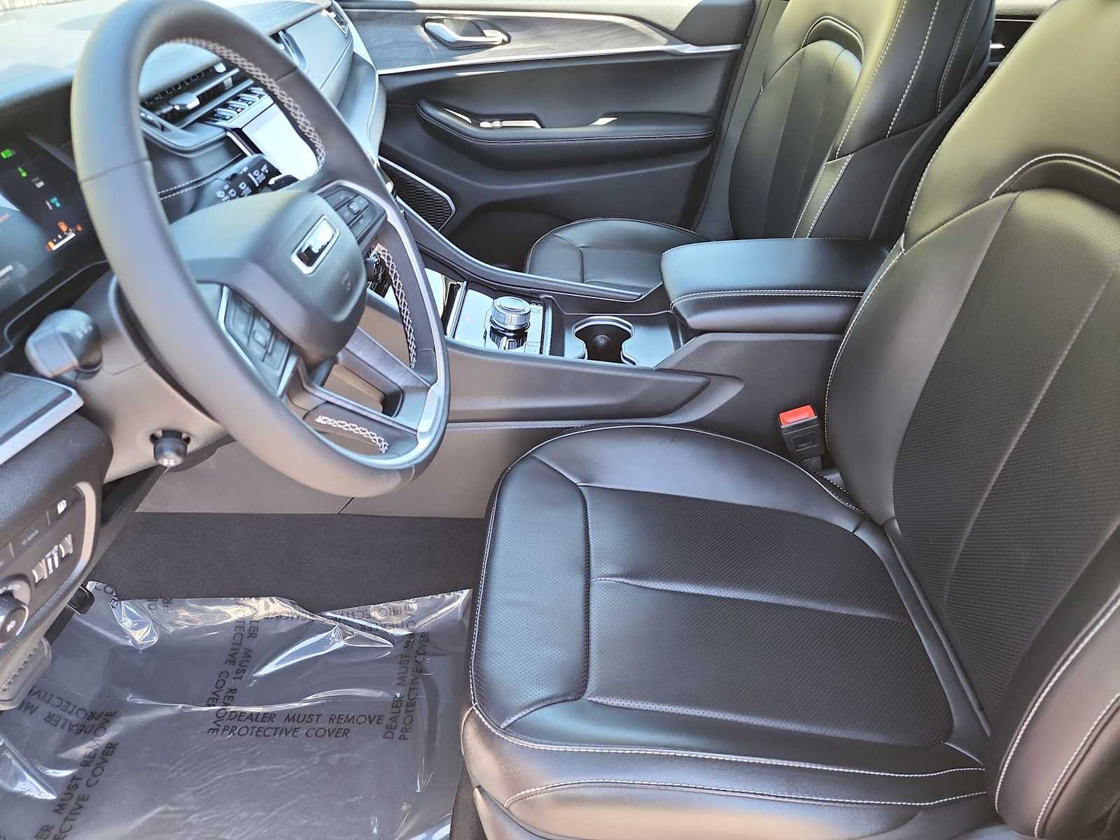Thumbnail: 2025 Jeep Grand Cherokee - 15
