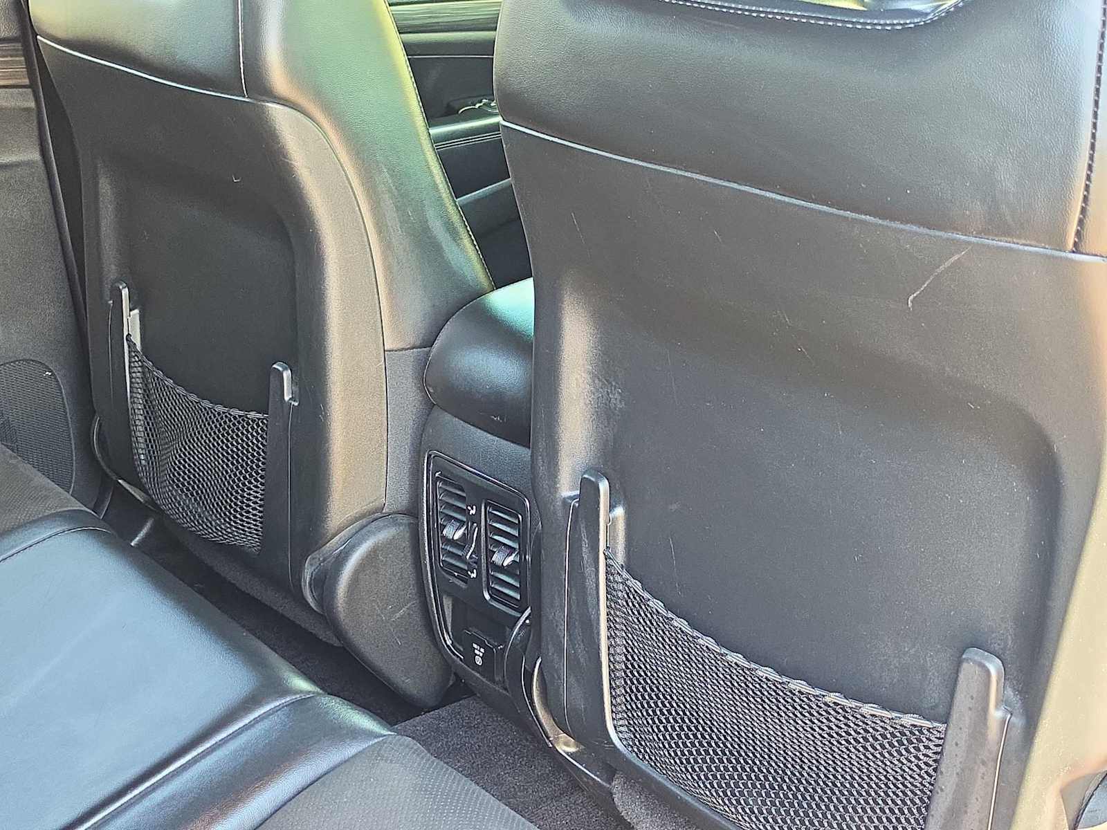 Thumbnail: 2019 Jeep Grand Cherokee - 16