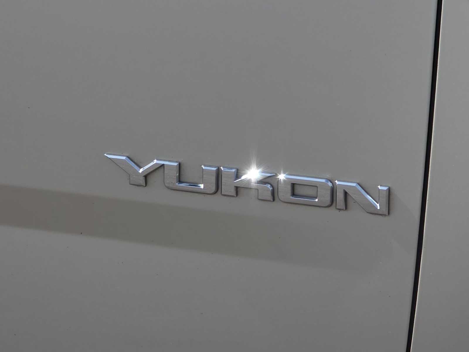 Thumbnail: 2017 GMC Yukon - 11