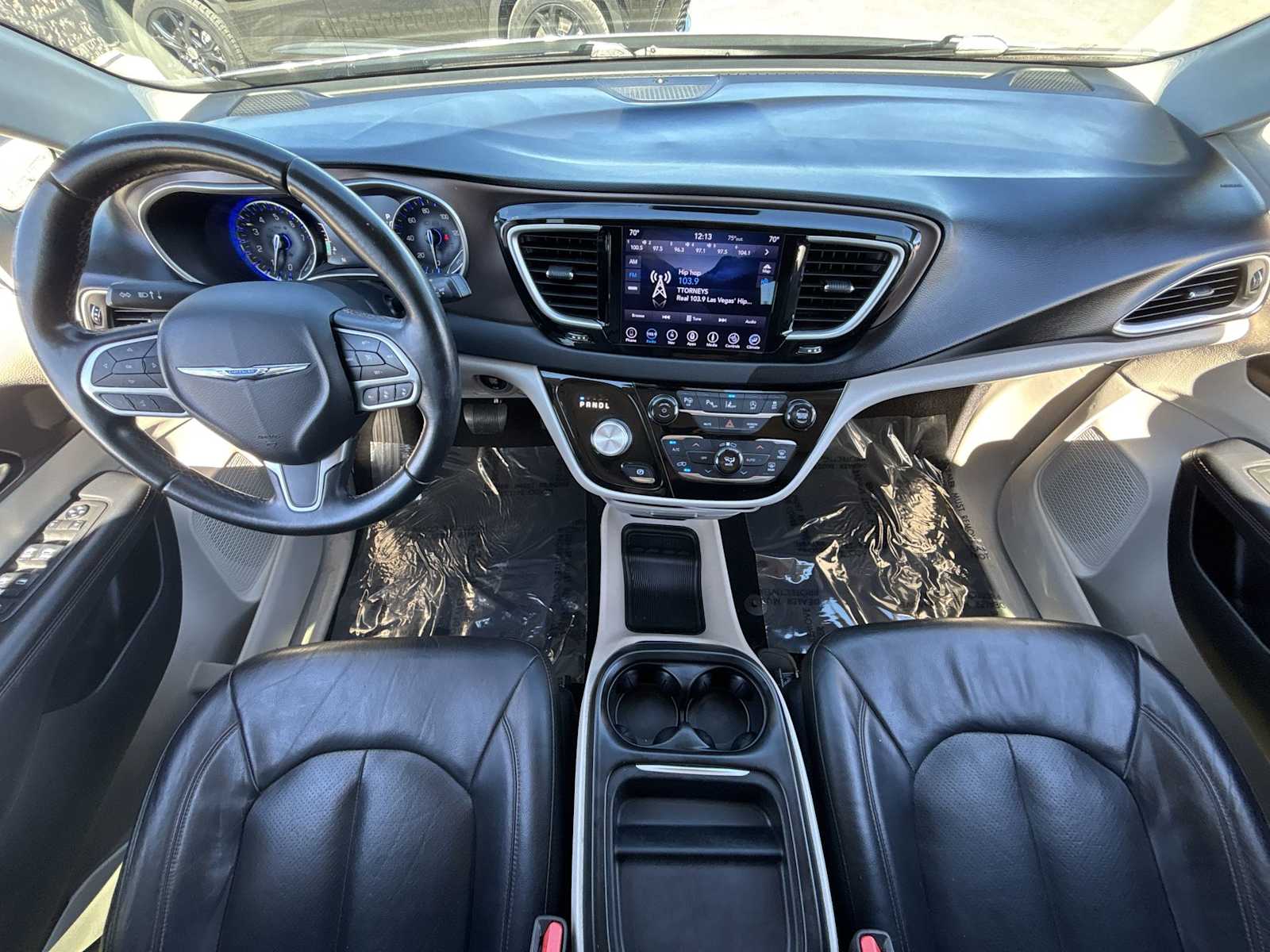 Thumbnail: 2018 Chrysler Pacifica - 14