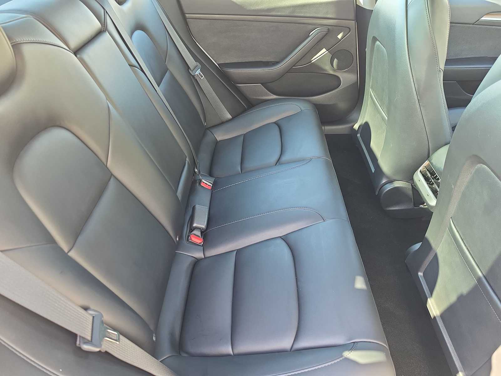 Thumbnail: 2023 Tesla Model 3 - 17