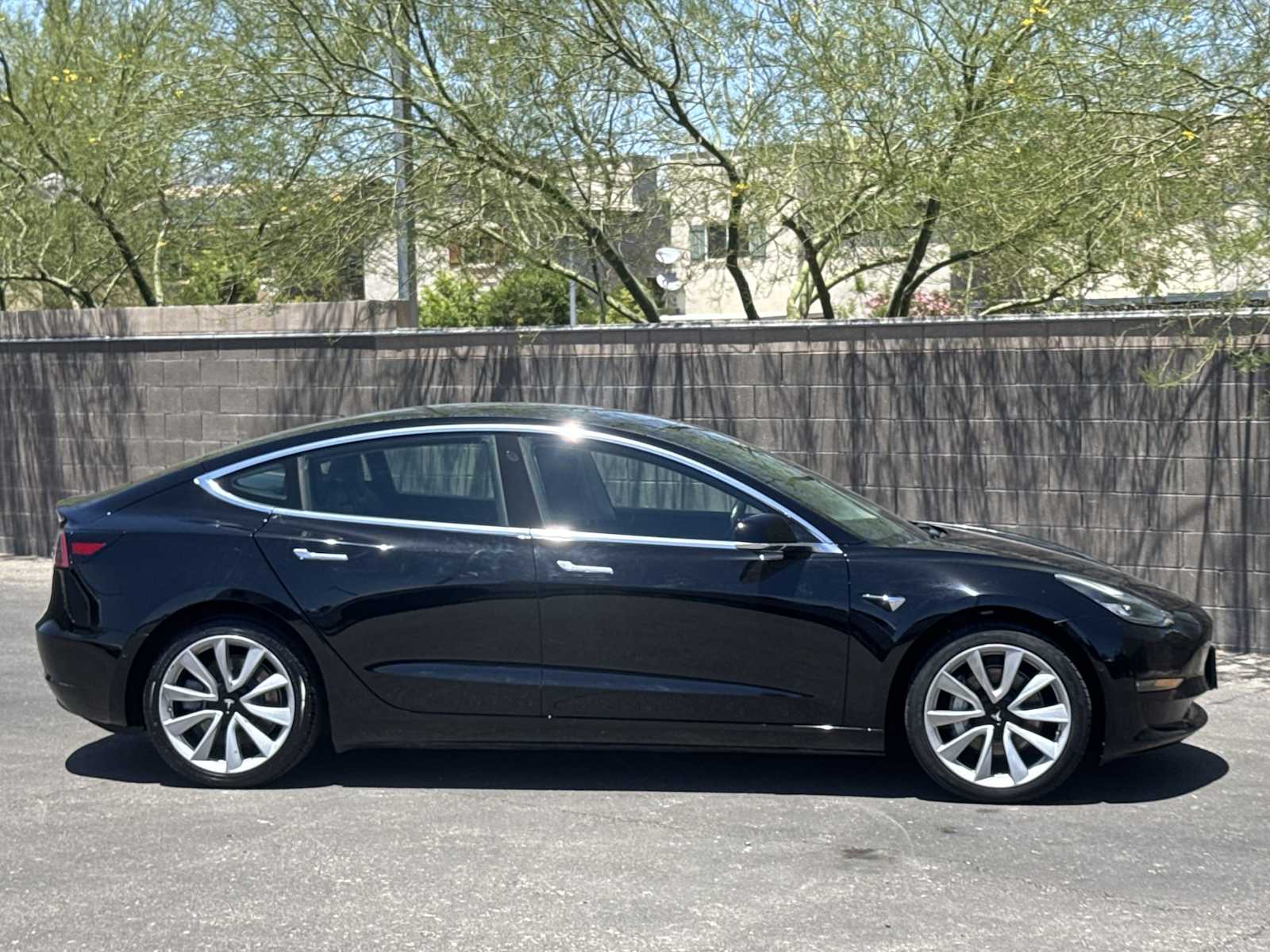 Thumbnail: 2019 Tesla Model 3 - 6