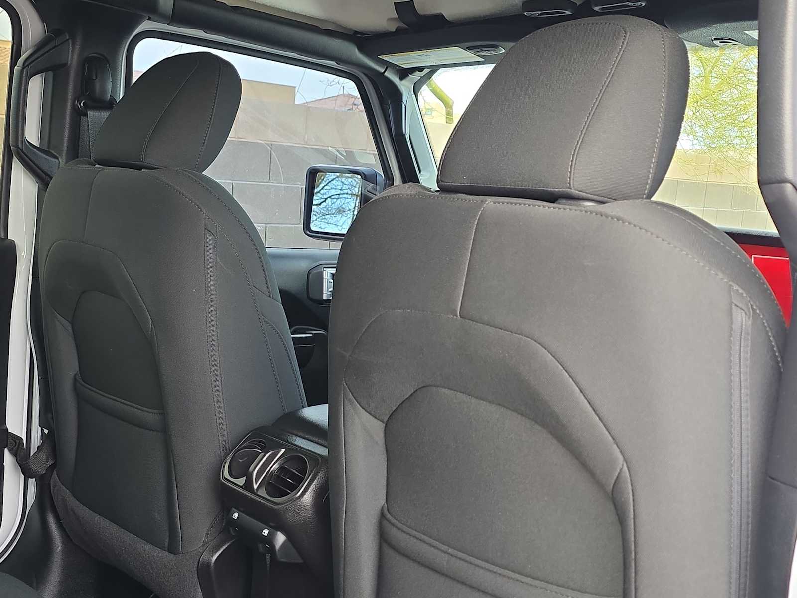 Thumbnail: 2021 Jeep Gladiator - 15