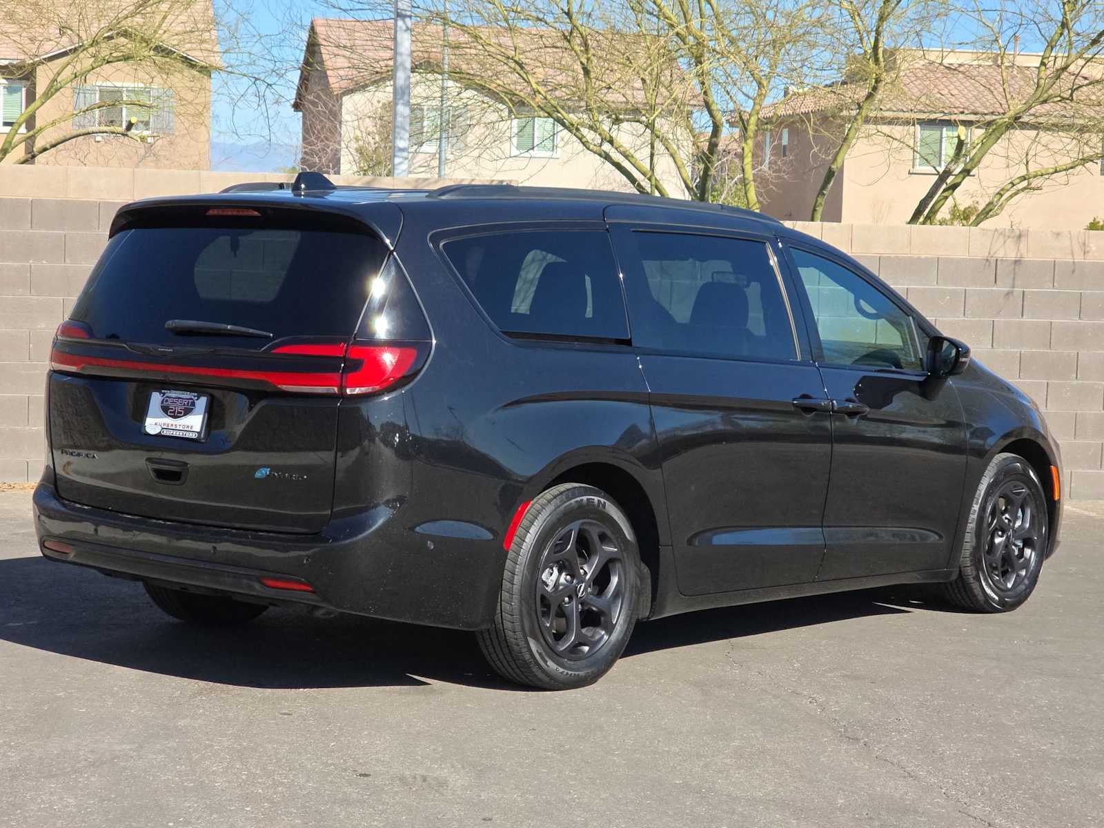 Thumbnail: 2024 Chrysler Pacifica - 9