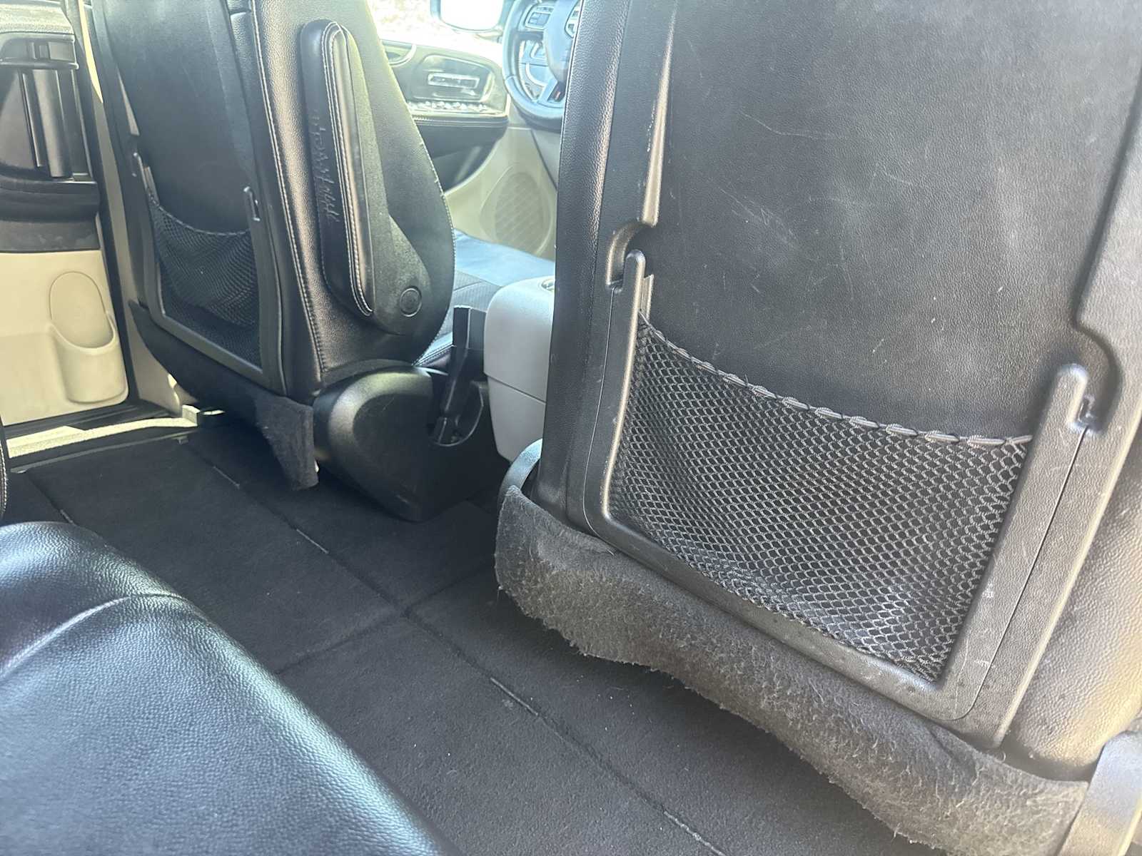 Thumbnail: 2019 Dodge Grand Caravan - 16
