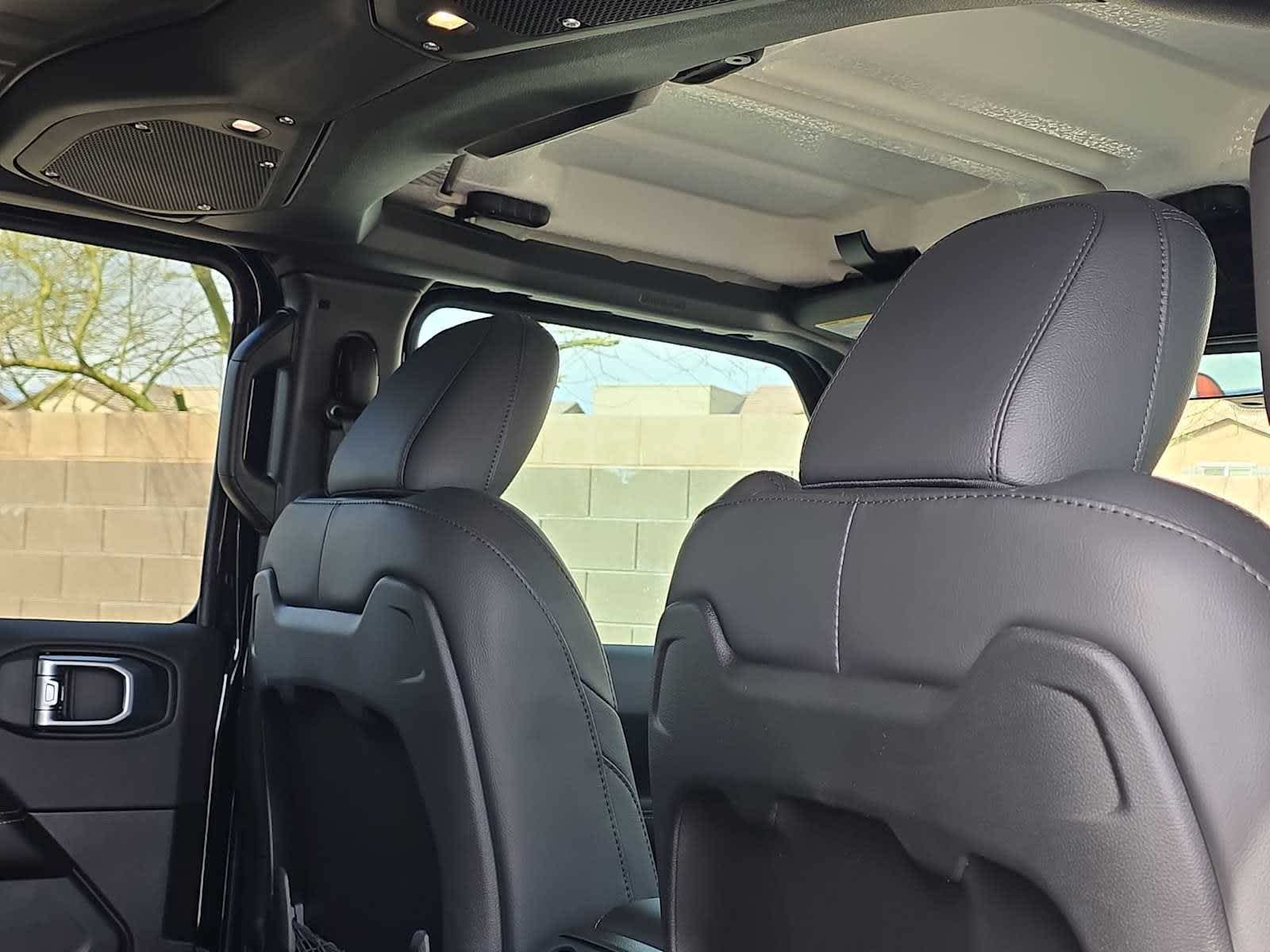 Thumbnail: 2026 Jeep Wrangler - 41