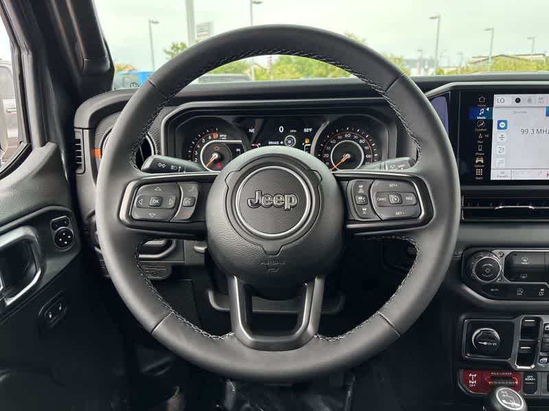 Thumbnail: 2025 Jeep Gladiator - 19