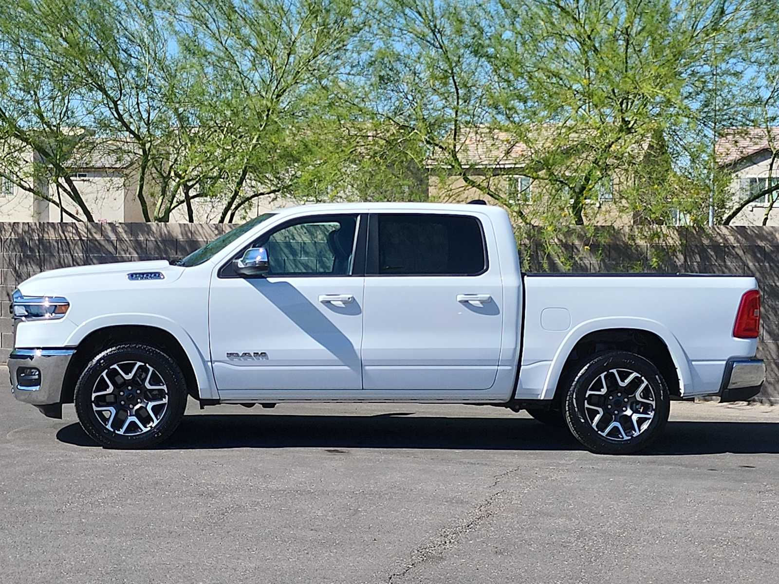 Thumbnail: 2025 RAM 1500 - 6