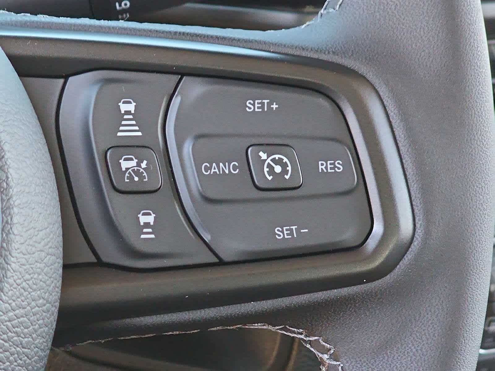 Thumbnail: 2026 Jeep Gladiator - 27