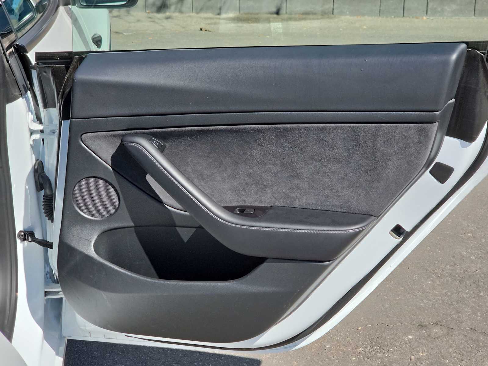 Thumbnail: 2023 Tesla Model 3 - 27