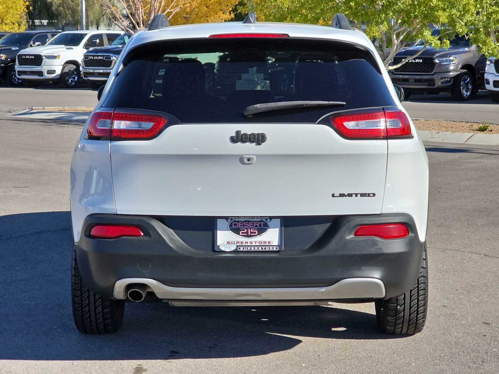 Thumbnail: 2017 Jeep Cherokee - 8