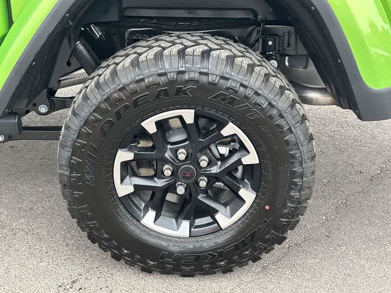 Thumbnail: 2025 Jeep Gladiator - 10