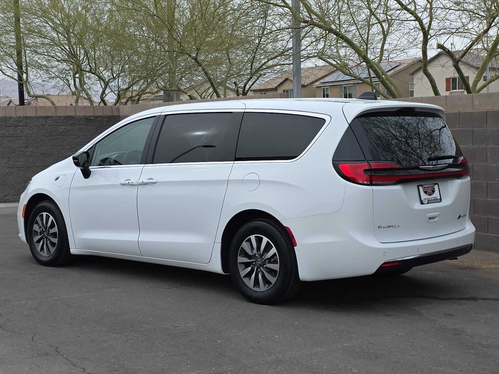 Thumbnail: 2024 Chrysler Pacifica - 7