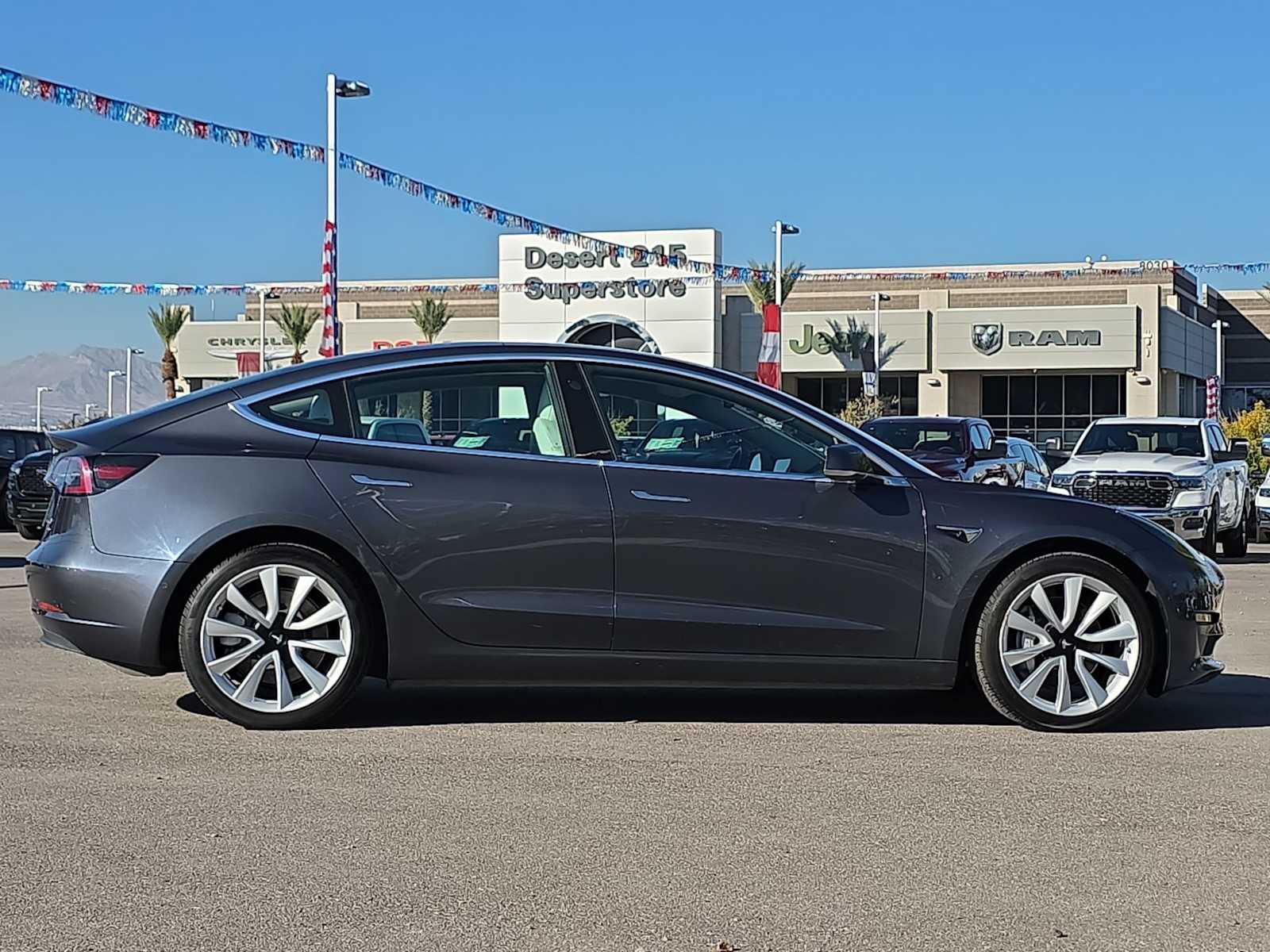 Thumbnail: 2019 Tesla Model 3 - 10