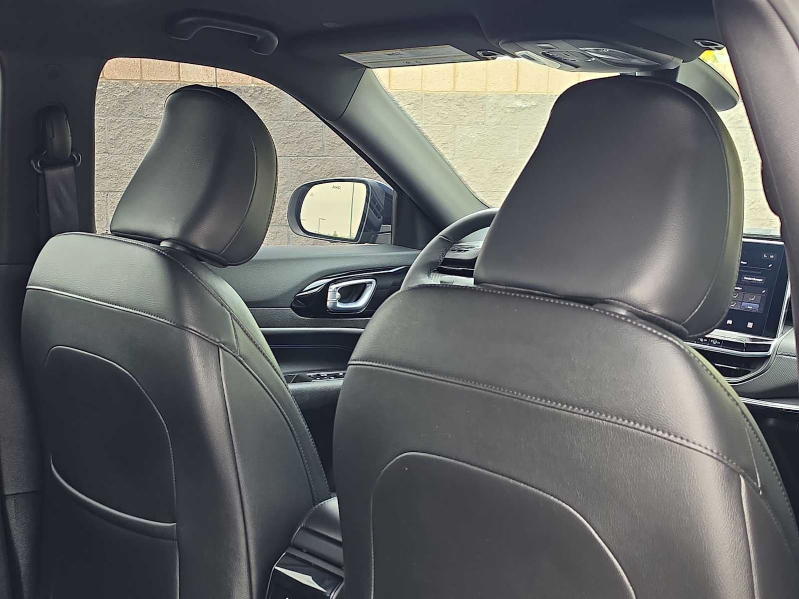 Thumbnail: 2025 Jeep Compass - 16