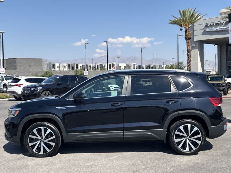 Thumbnail: 2022 Volkswagen Taos - 5