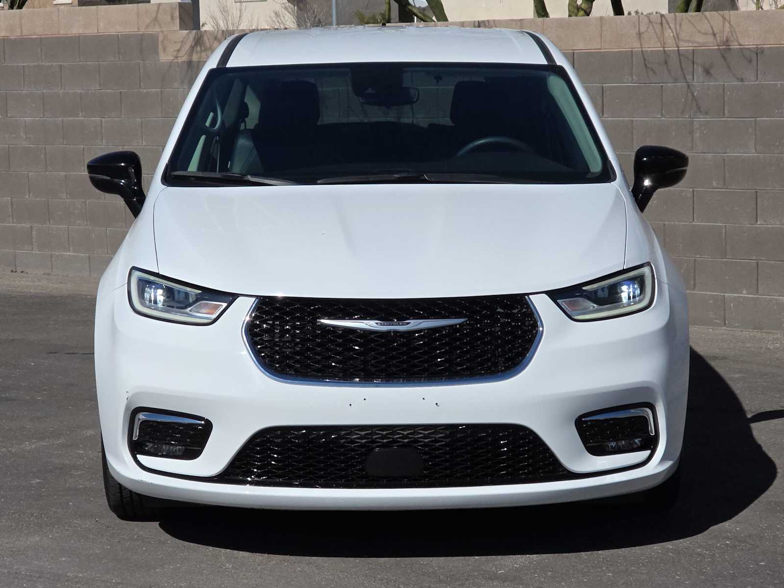 Thumbnail: 2024 Chrysler Pacifica - 4