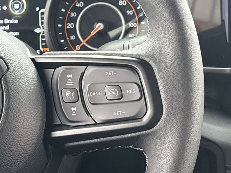 Thumbnail: 2025 Jeep Gladiator - 26